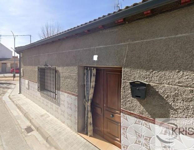 Chalet en venta en La Puebla de Almoradiel, Calle Alcázar, 45840 photo 0