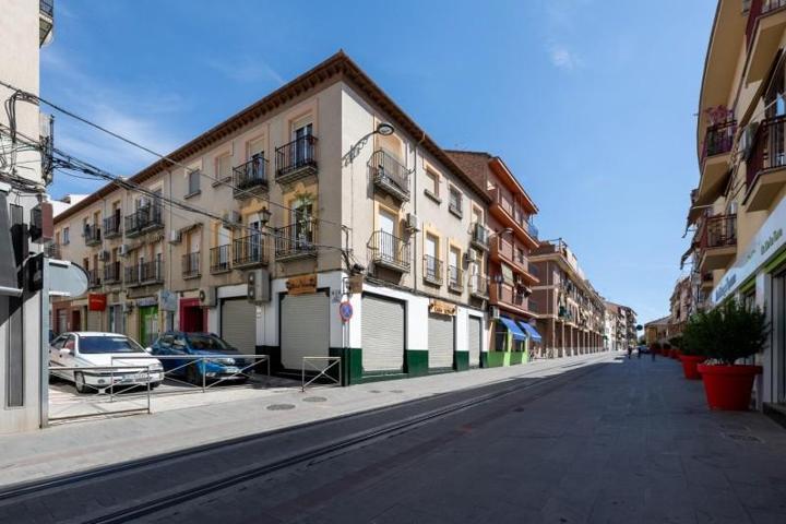 Local comercial en venta en Armilla, Ayuntamiento photo 0