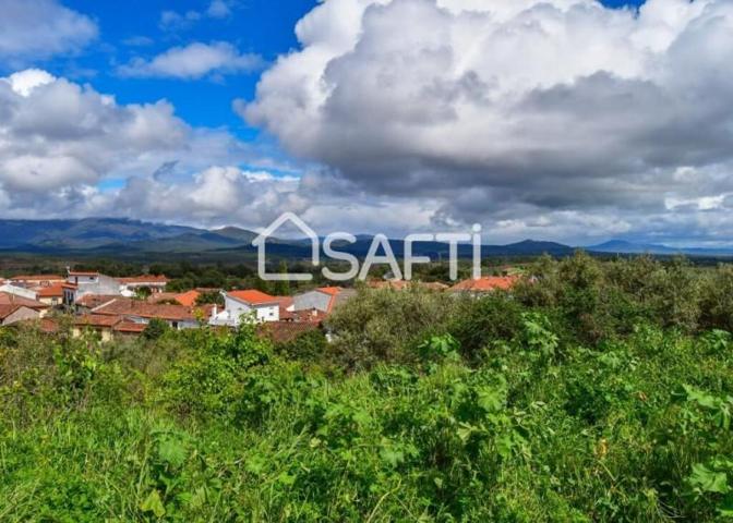 Terreno en venta en Perales del Puerto photo 0