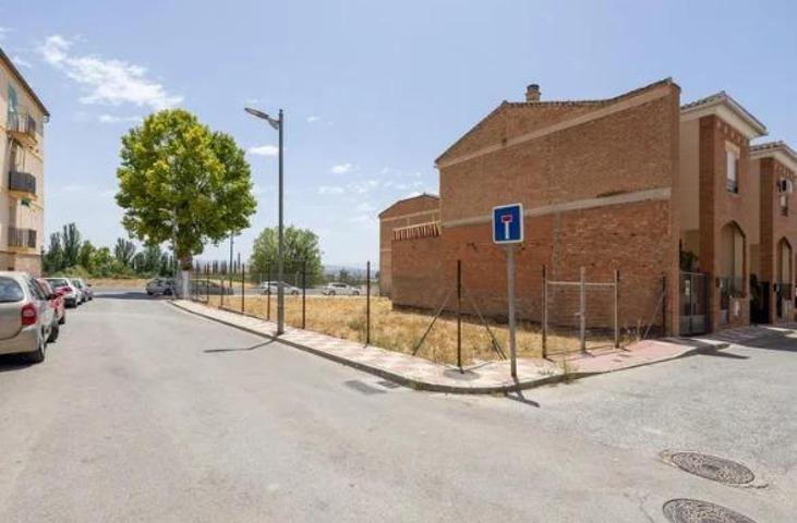 Terreno en venta en Pinos Puente, Vega de granada zona noroeste photo 0