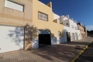 Local comercial en venta en El Ejido, Loma de la mezquita photo 0