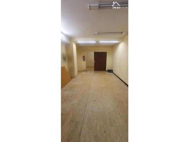 Local comercial en venta en A Coruña, Agra del Orzán photo 0