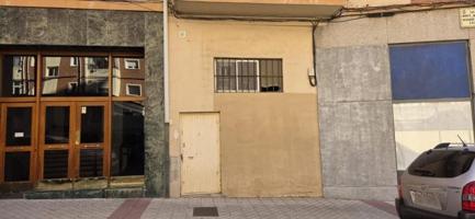 Local comercial en venta en Pamplona, Santa María la Real photo 0