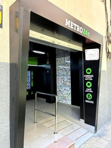 Local comercial en venta en Santa Cruz de Tenerife, Calle de la Rosa, 38002 photo 0