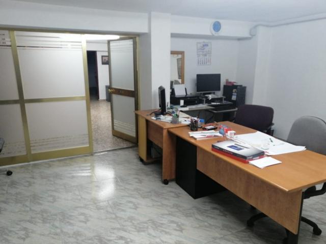 Local comercial en venta en El Carpio, CASCO URBANO photo 0