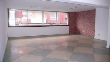 Local comercial en venta en Vigo, Gran Via-Pza América photo 0