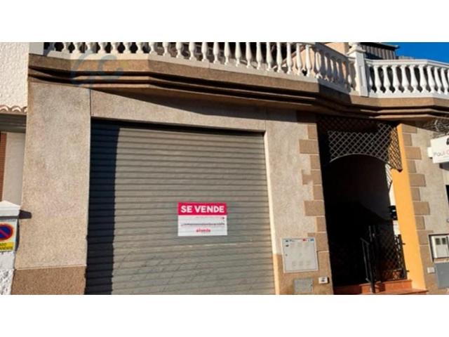 Local comercial en venta en Atarfe photo 0