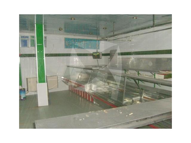 Local comercial en venta en Badajoz photo 0