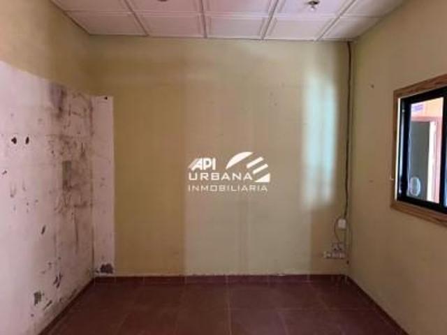 Nave industrial en venta en Lucena, Calle los Santos, 30, 14900 photo 0