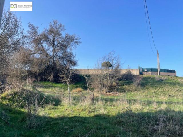 Terreno en venta en Garrafe de Torío, Riosequino de torío photo 0