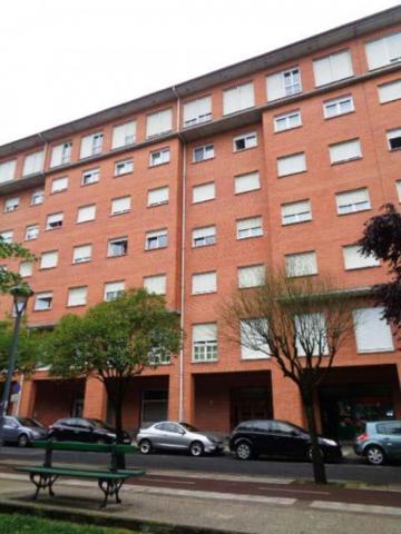 Local comercial en venta en Durango, Ambrosio Meabe Kalea, 48200 photo 0