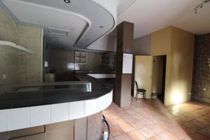 Local comercial en venta en Oviedo, Centro photo 0