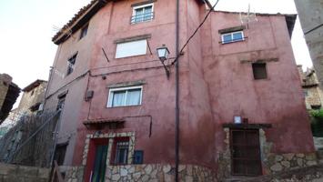 Casa en venta en Ademuz, Ademuz photo 0