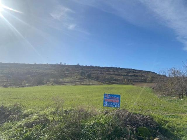 Terreno en venta en Adrada de Pirón photo 0