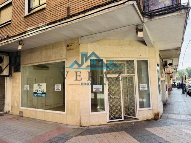 Local comercial en venta en Talavera de la Reina, Calle Joaquina Santander, 45600 photo 0