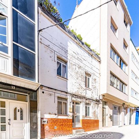 Casa en venta en Malpica de Bergantiños, Puerto photo 0