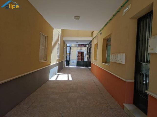 Local comercial en venta en Marchena, Centro photo 0
