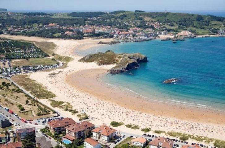 Local comercial en venta en Noja, Noja Ris photo 0