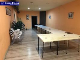 Local comercial en venta en Ponferrada, Alta photo 0