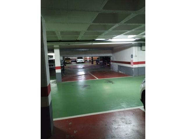 Garaje en venta en Zaragoza, Romareda photo 0