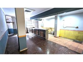 Local comercial en venta en Alzira, Avenida Luis Suñer photo 0