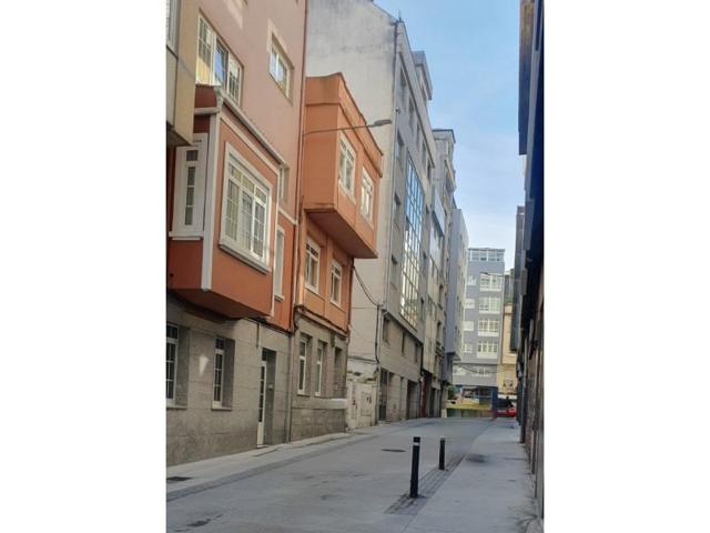 Local comercial en venta en A Coruña, Agra del Orzán photo 0