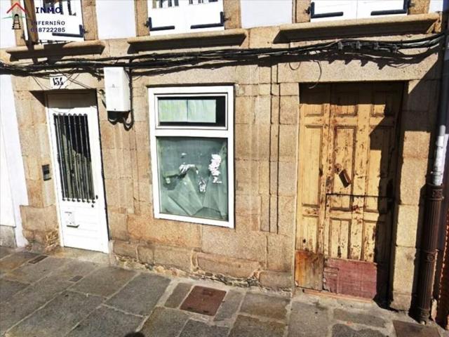 Local comercial en venta en Ferrol photo 0