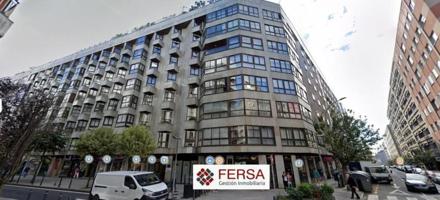 Garaje en venta en Santiago de Compostela, Ensanche photo 0