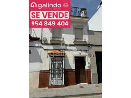 Casa en venta en Paradas photo 0