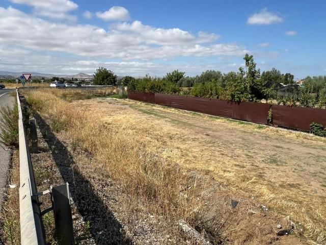 Terreno en venta en Huétor Vega, Avda. Doña Juana photo 0