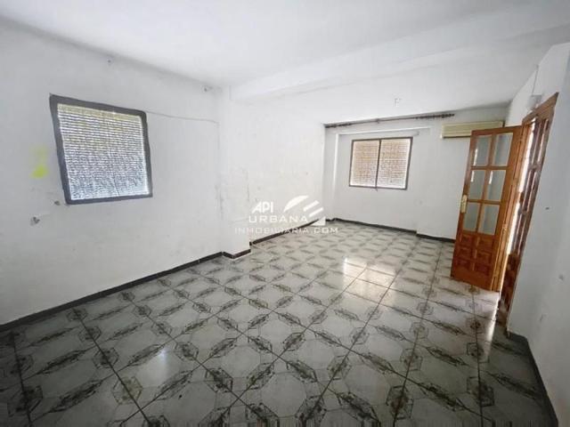 Chalet en venta en Cabra, Calle Merinos, 14940 photo 0