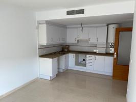 Piso en venta en Riba-roja d'Ebre photo 0