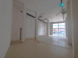 Local comercial en venta en Manresa, Manresa photo 0