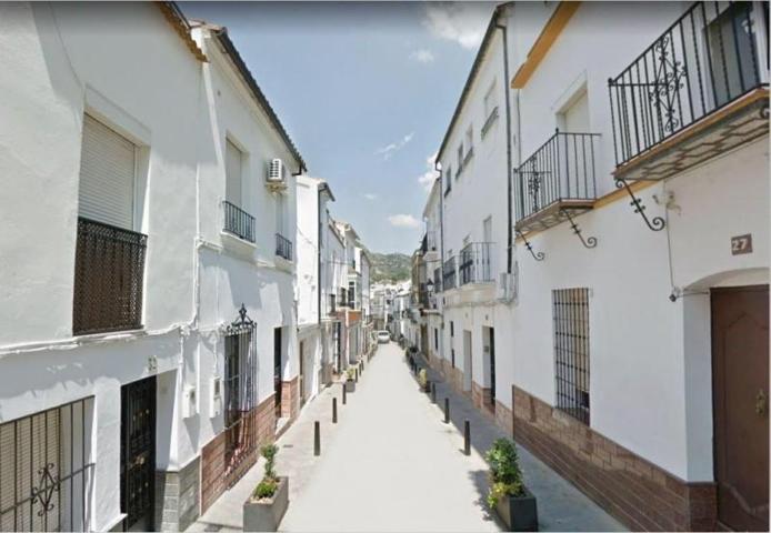 Terreno en venta en Ubrique, CASCO ANTIGUO photo 0