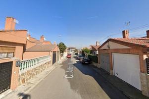 Adosada en venta en Portillo de Toledo, Castilla la mancha photo 0