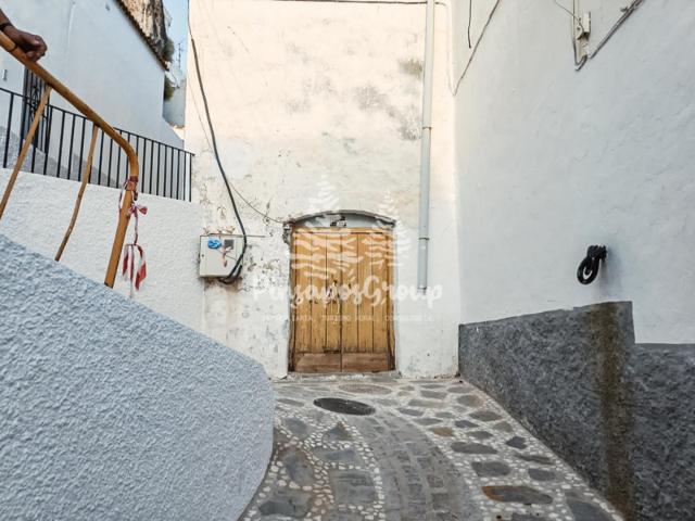 Casa en venta en Yunquera, Yunquera photo 0