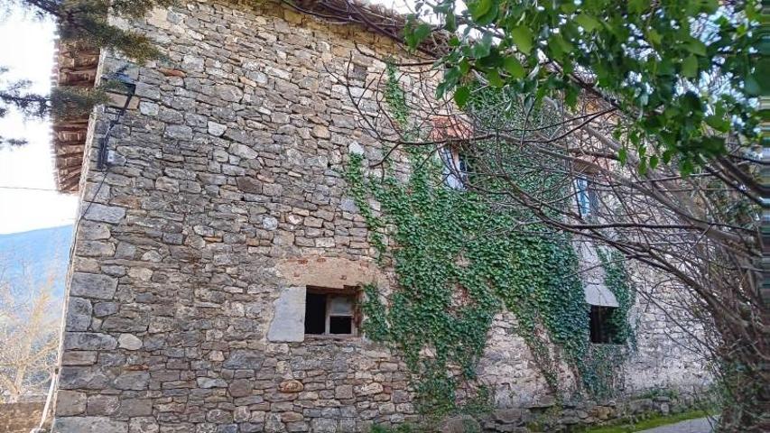 Casa con terreno en venta en Valle de Mena, Valle de Mena photo 0