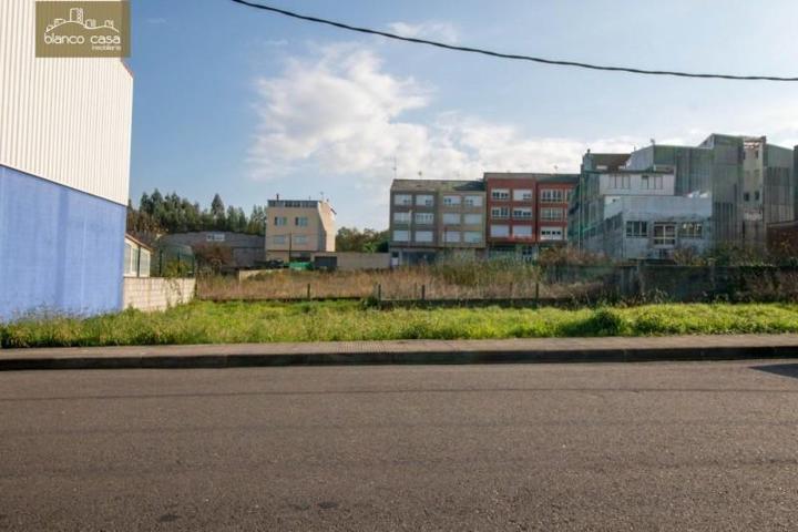 Terreno en venta en Carballo, O BOSQUE photo 0