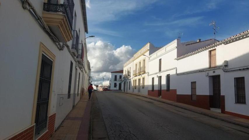Casa en venta en Azuaga, Centro photo 0