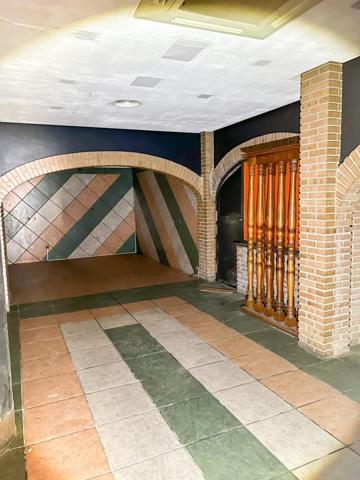 Local comercial en venta en Aldaia, Dos de Mayo photo 0