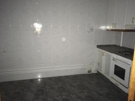 Piso en venta en Ponferrada, Alta photo 0