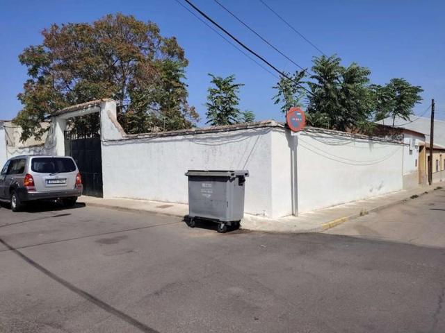 Terreno en venta en Valdepeñas, Parque Del Este photo 0