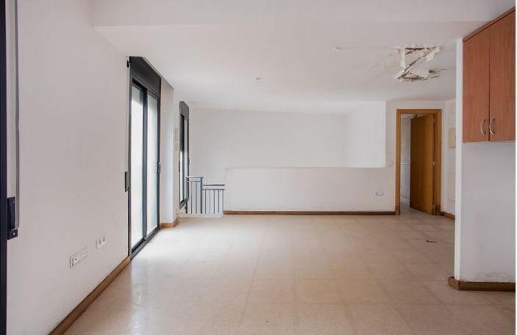 Local comercial en venta en Valls, Cataluna photo 0