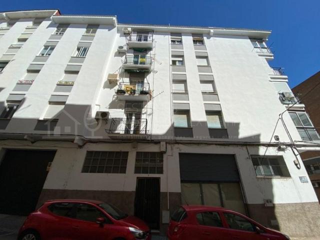 Piso en venta en Plasencia photo 0