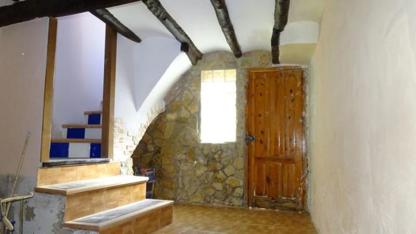 Chalet en venta en Ademuz, Área de Ademuz photo 0