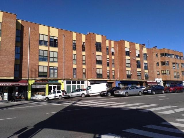 Piso en venta en León, Antibioticos photo 0