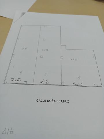 Local comercial en venta en Ponferrada, Alta photo 0