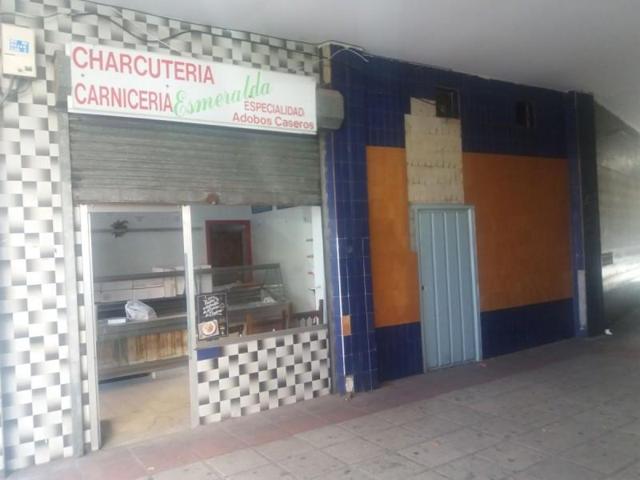 Local comercial en venta en Valladolid, Santa Clara photo 0