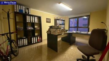 Oficina en venta en Ponferrada, Flores del sil photo 0