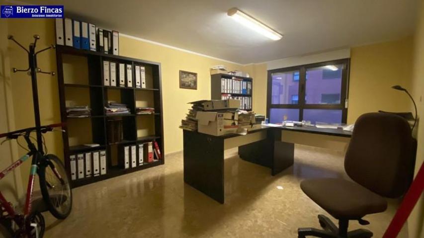 Oficina en venta en Ponferrada, Flores del sil photo 0